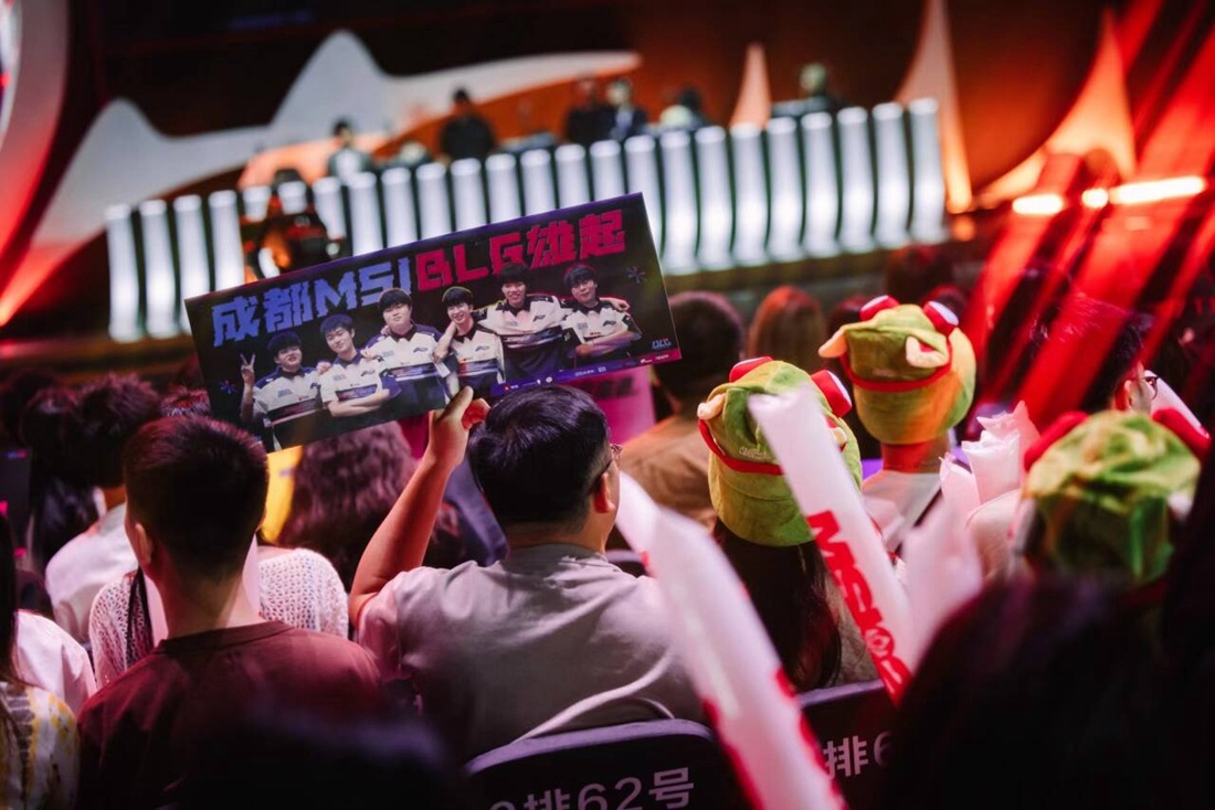 LPL历史上第四次出现最佳阵容AD缺席决赛，全位置最多！