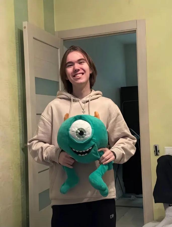 Meteor ：队伍心态不太稳定，保持冷静去打会更好