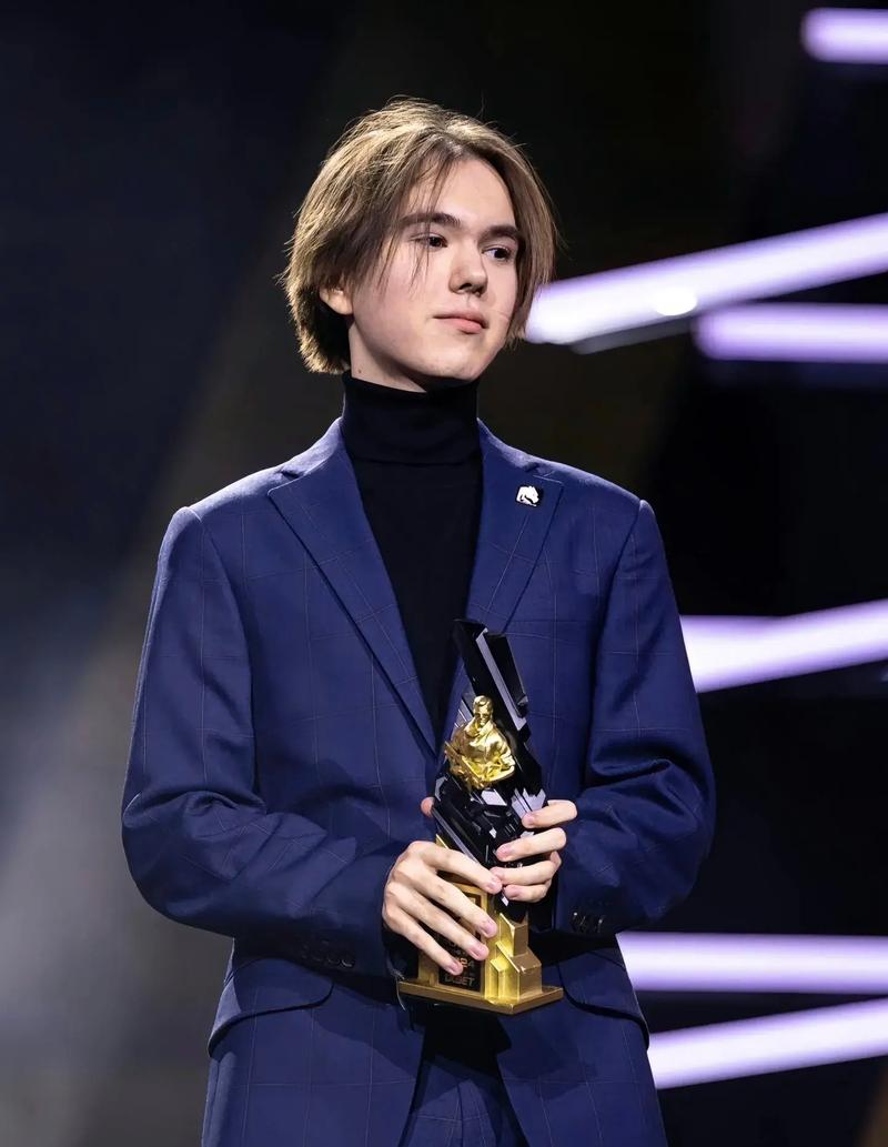 数据统计：近三月CS封禁用户数量呈下降趋势